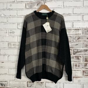 Vintage Lyle & Scott Men Lambs Wool Plaid Charcoal Grey Black Crew Neck Sweater